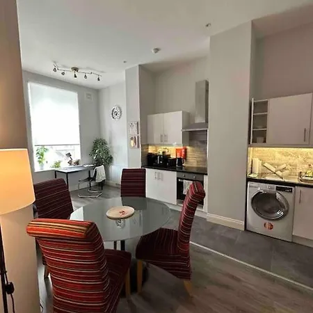 1-bed Apt In City Centre