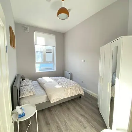 1-bed Apt In City Centre *